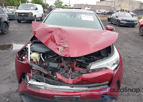 2018 Toyota C-Hr Xle Premium z USA, uszkodzony, nr VIN JTNKHMBX1J1002558